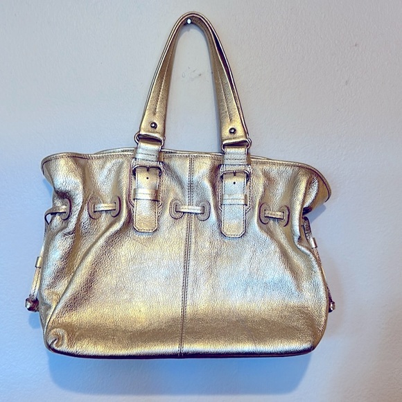 Dooney & Bourke Gold Leather shoulder satchel. New, tag on inside - Picture 3 of 11